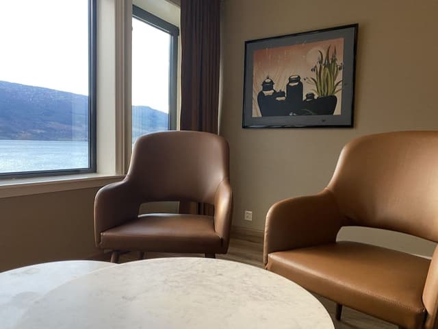 Superior Twin Room, Lake View