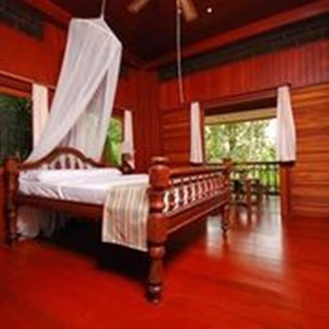 3 Bedroom Baanmai Thai Villa, Free Round-trip Boat Transfer