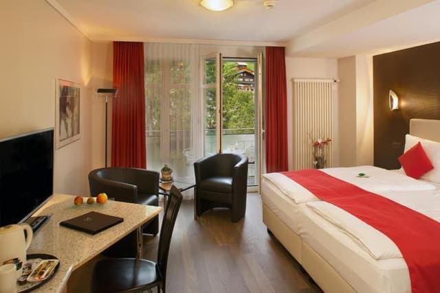 Classic Double or Twin Room - Garden View with A/C