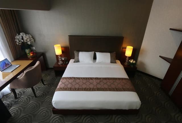 Deluxe King Room