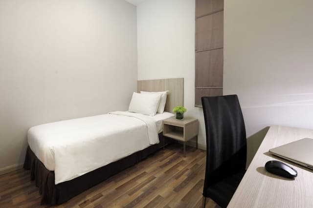 2-Bedroom Executive Apartment, Kitchen
