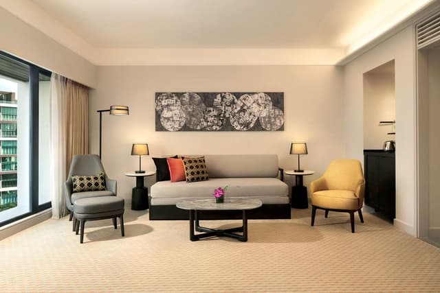 KING DELUXE FAMILY ROOM