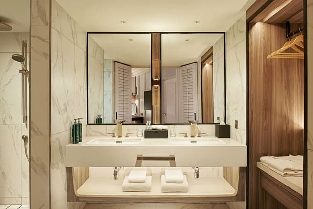 SARAWAK SUITE