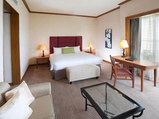Executive Room