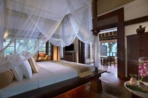 Rainforest Oceanfront Villa