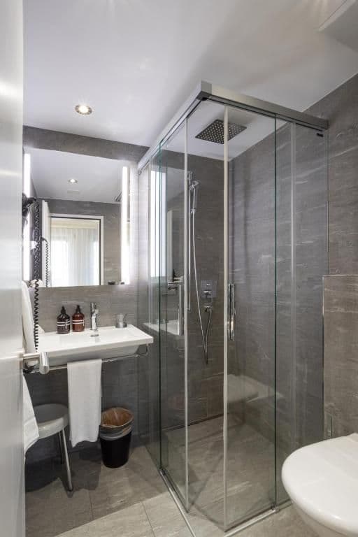 Classic Single Room with Air Conditioning