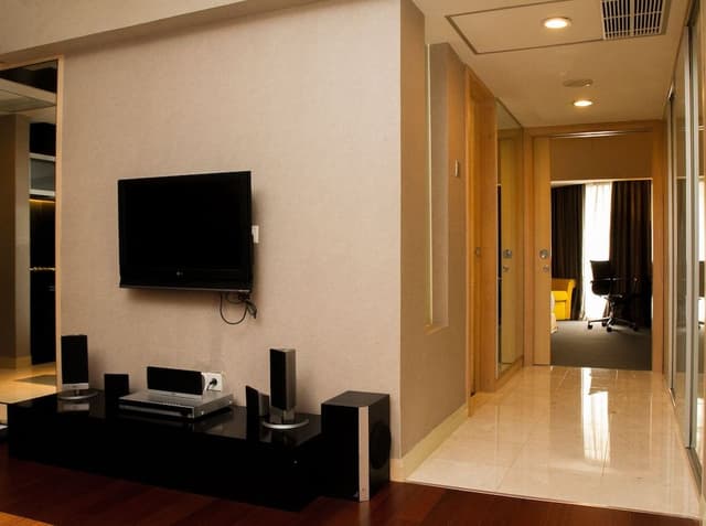 EXP - Executive Suite