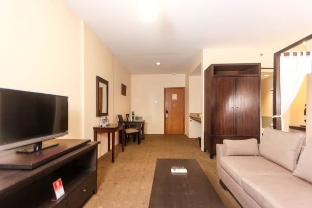 Junior Suite Village View