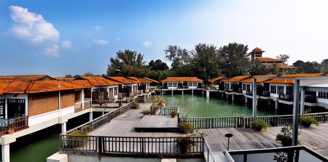 Chalet (Water)