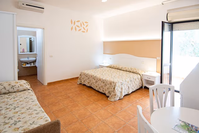 Family Quadruple Room, 1 Queen Bed with Sofa bed, Garden View