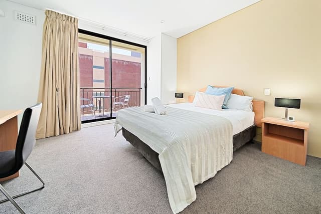 Standard Apartment, 1 Bedroom, Queen Bed, Non Smoking, Balcony