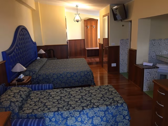 Triple Room