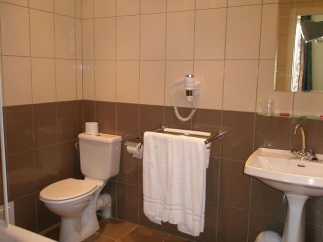 Triple Room, Multiple Beds