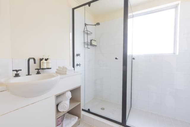 Family Room, Private Bathroom
