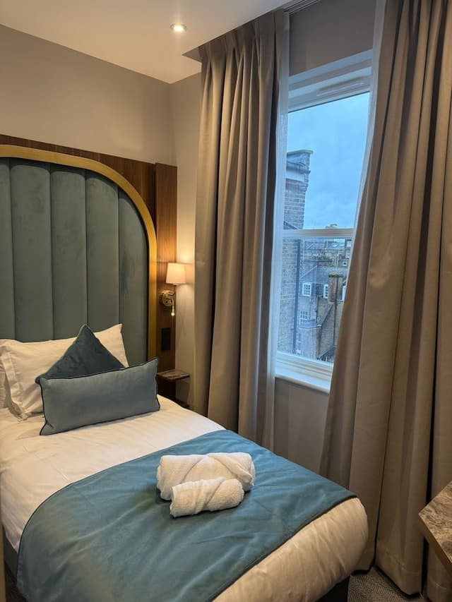 Classic Single Room