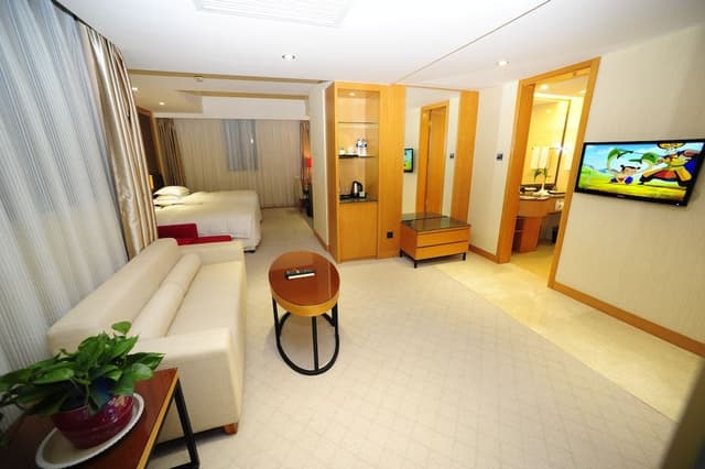 Deluxe Twin Room