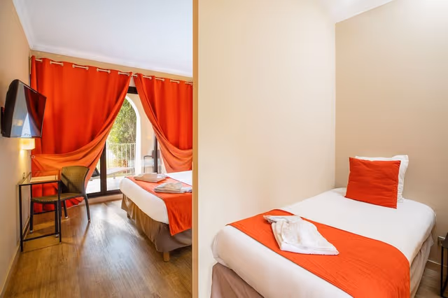 Triple Room, Balcony