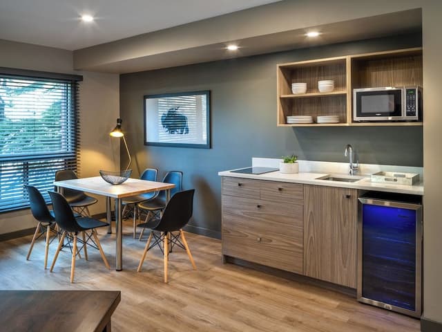 Suite, Multiple Beds, Kitchenette (Buffalo Suite)