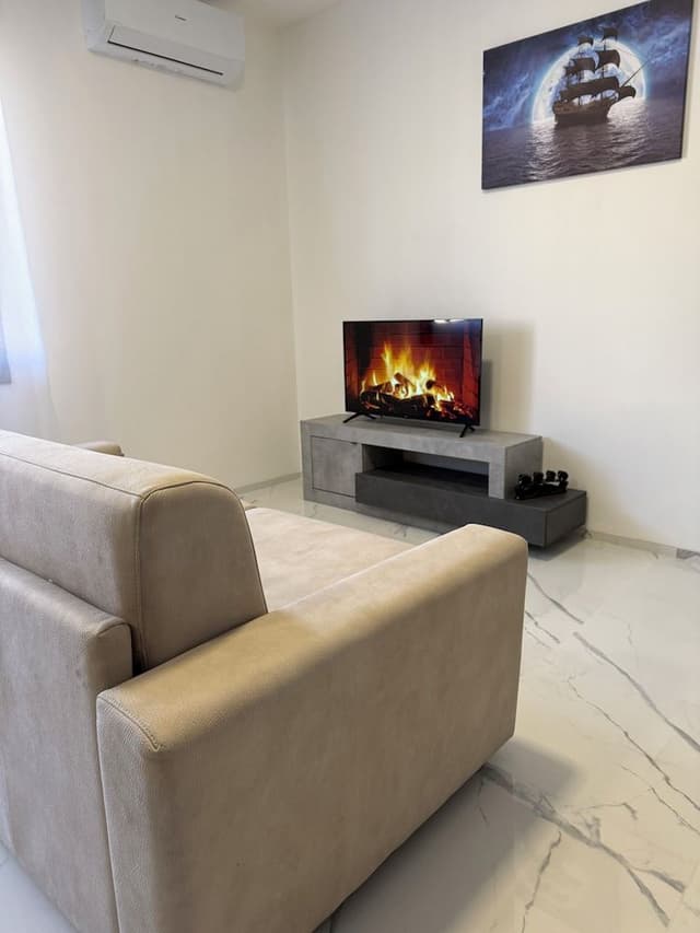 Luxury Apartment, City View