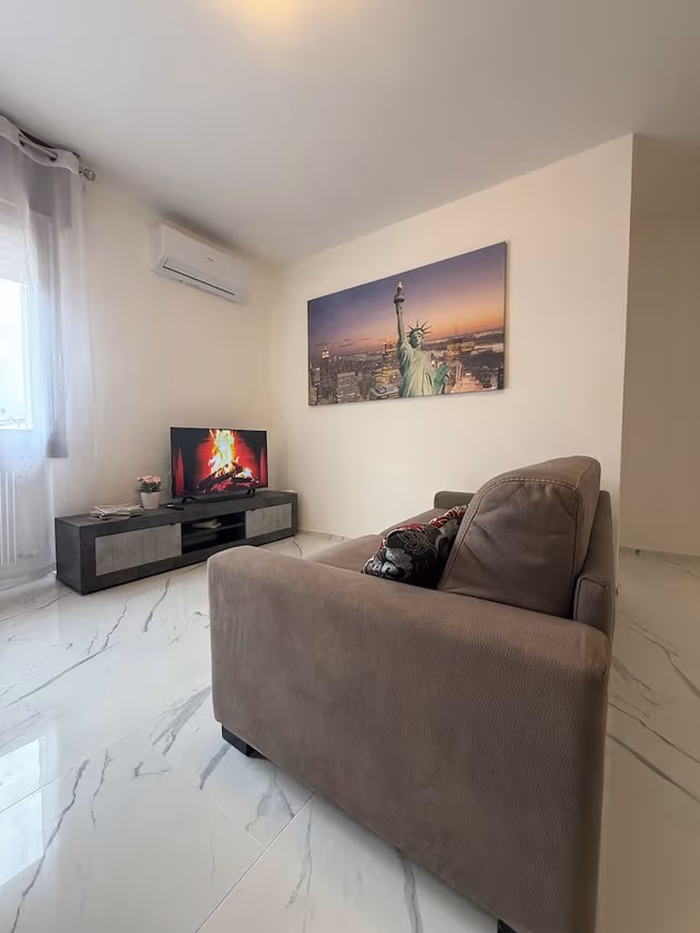 Luxury Apartment, City View