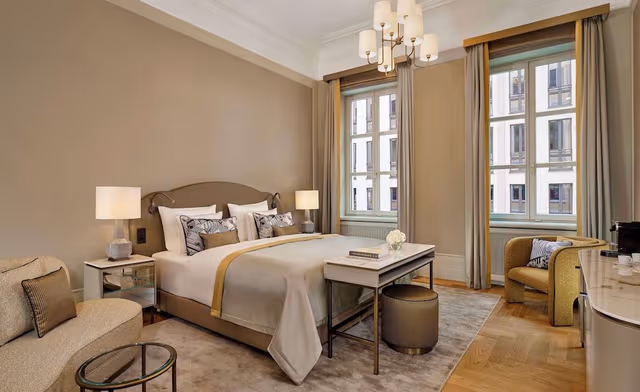 Room (Palais)