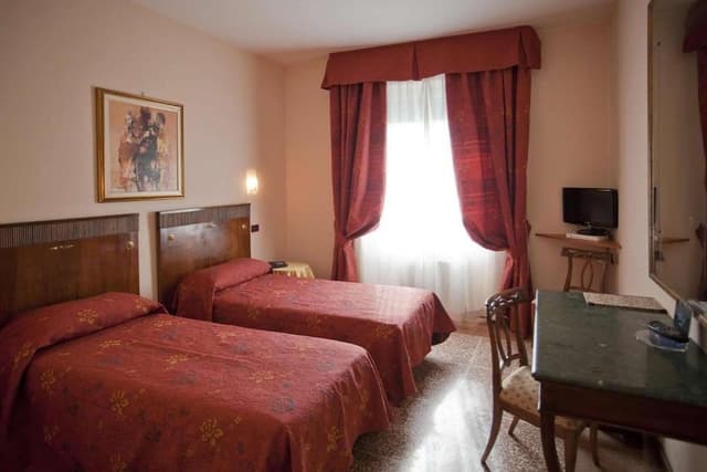 Economy Room
