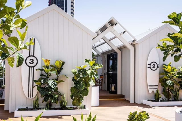 qtQT Cabin