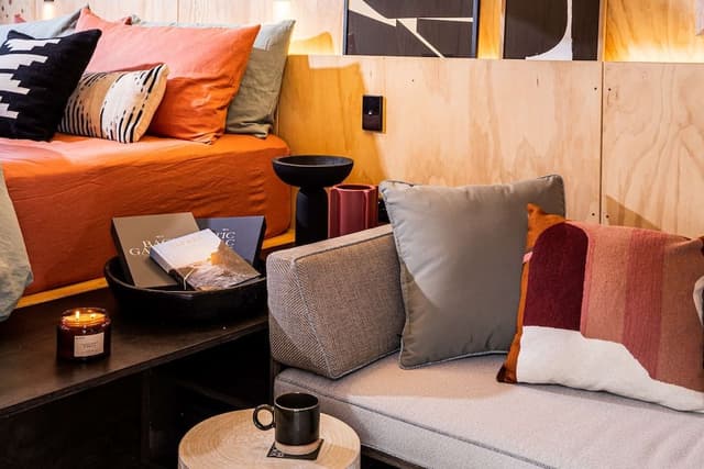 qtQT Cabin