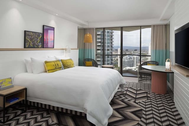 Twin Room, City View
