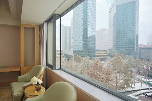 Room, 1 King Bed, Garden View