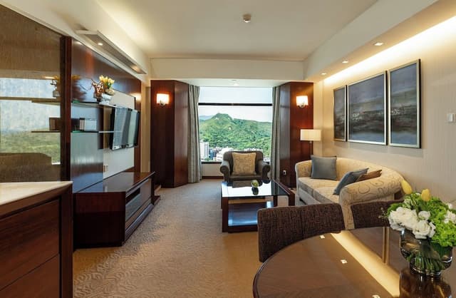 Executive Suite, 2 Twin Beds