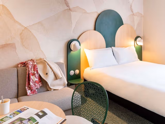 Comfort Room, 1 Queen Bed with Sofa bed