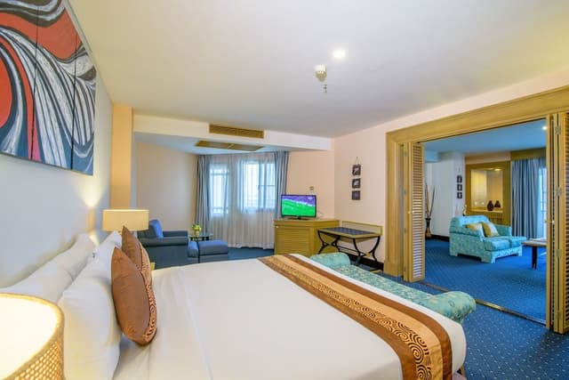 Executive Ocean View Suites