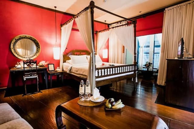 Executive Suite