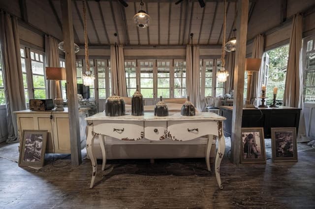 Traditional Vintage Teak House