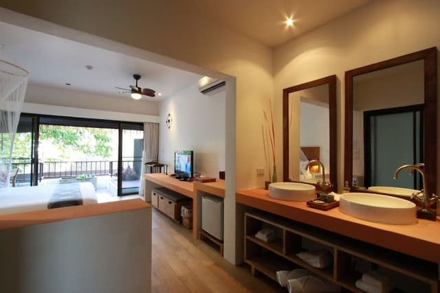 Jacuzzi Family Suite