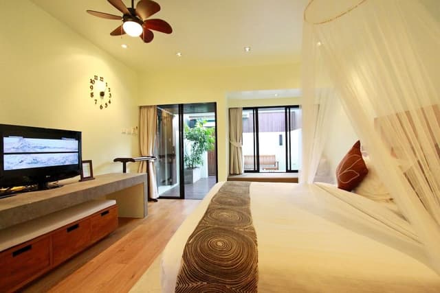 Jacuzzi Pool Villa