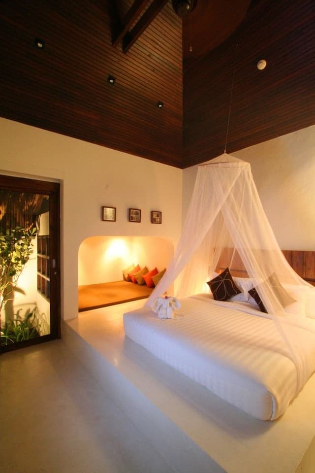 Jacuzzi Pool Villa