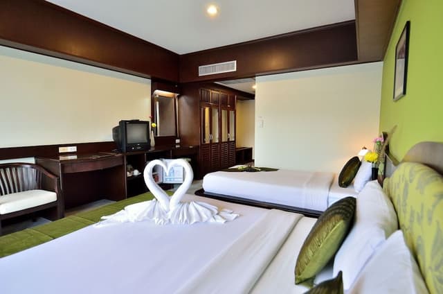 Deluxe Triple Room