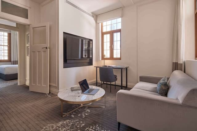 Suite (Large Heritage)