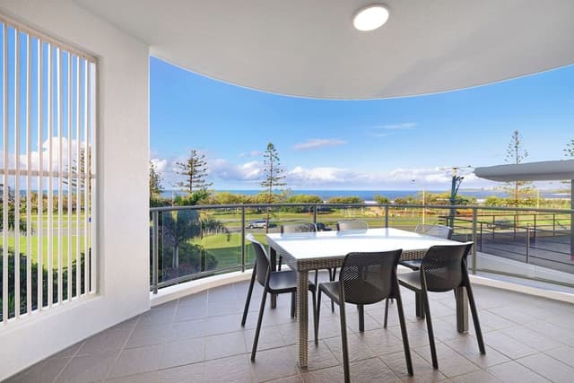 Beachfront Apartment, 3 Bedrooms