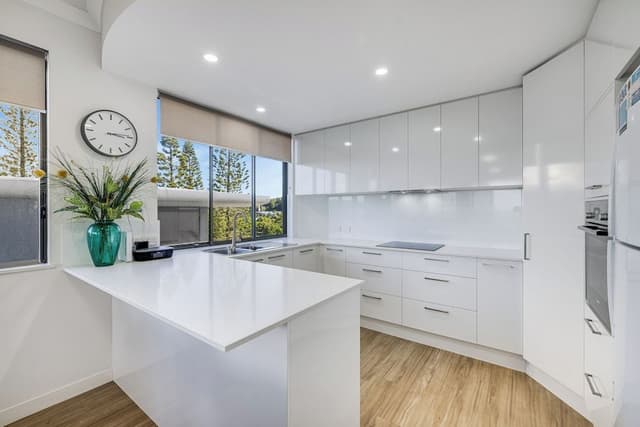 Beachfront Apartment, 3 Bedrooms