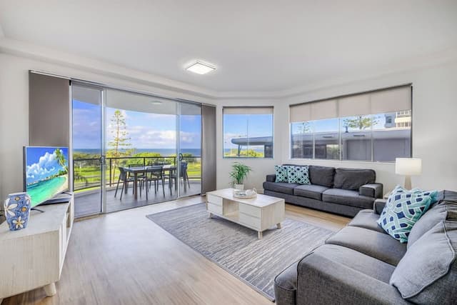 Beachfront Apartment, 3 Bedrooms