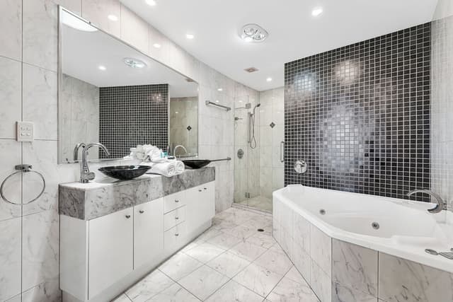 4 Bedroom Penthouse - Private Rooftop