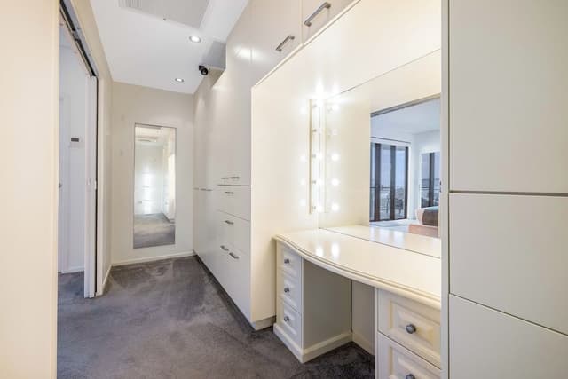4 Bedroom Penthouse - Private Bar