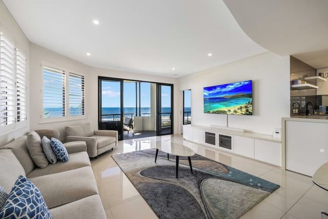 4 Bedroom Penthouse - Private Bar