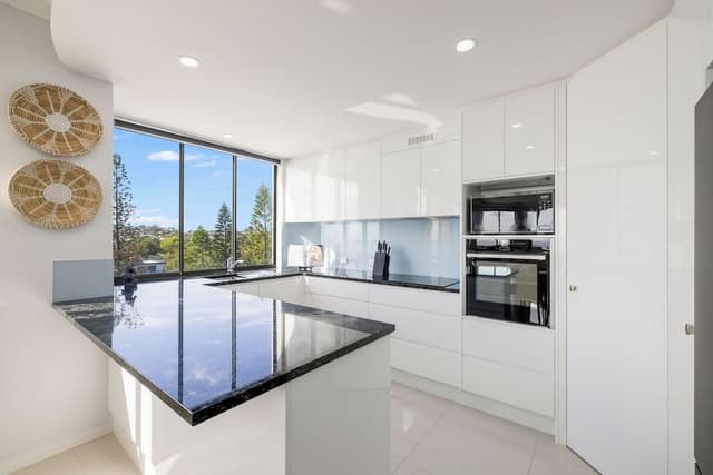 Beachfront Apartment, 3 Bedrooms