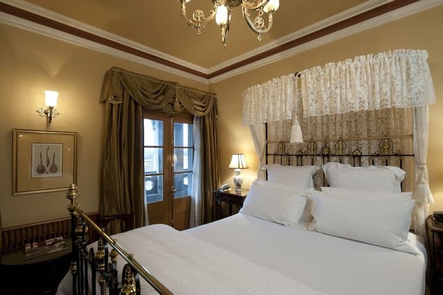 Classic Room, 1 Queen Bed