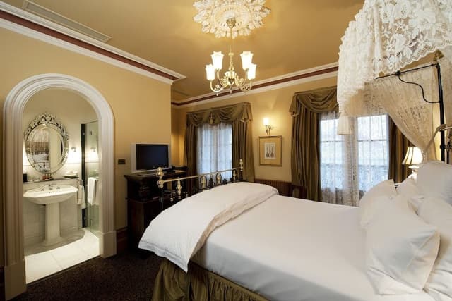 Classic Room, 1 Queen Bed
