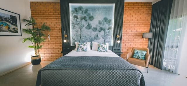 Executive Room